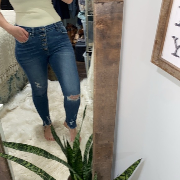 Kancan distressed jeans exposed button fly size 9/28 - Picture 2 of 10